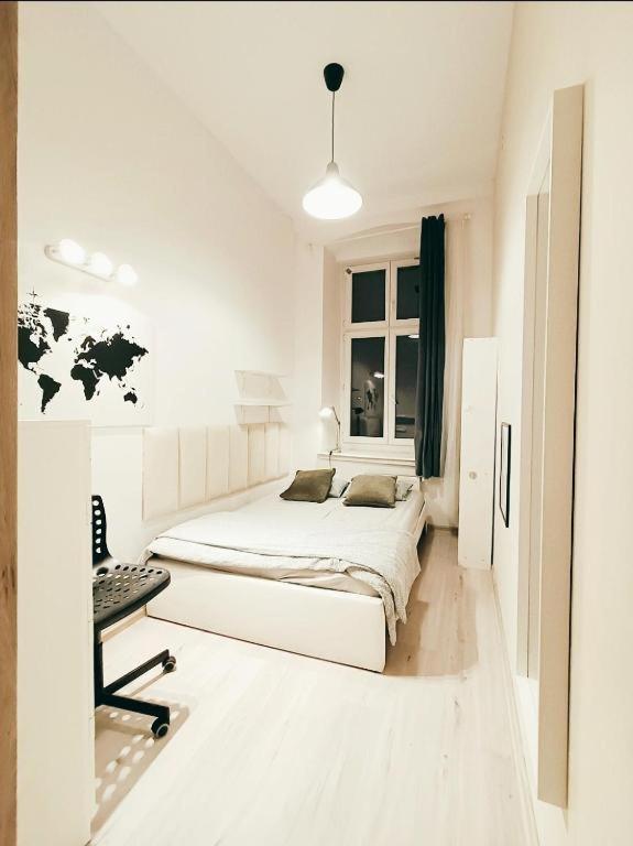 Centrum Fabryczna Rooms Лодз Екстериор снимка